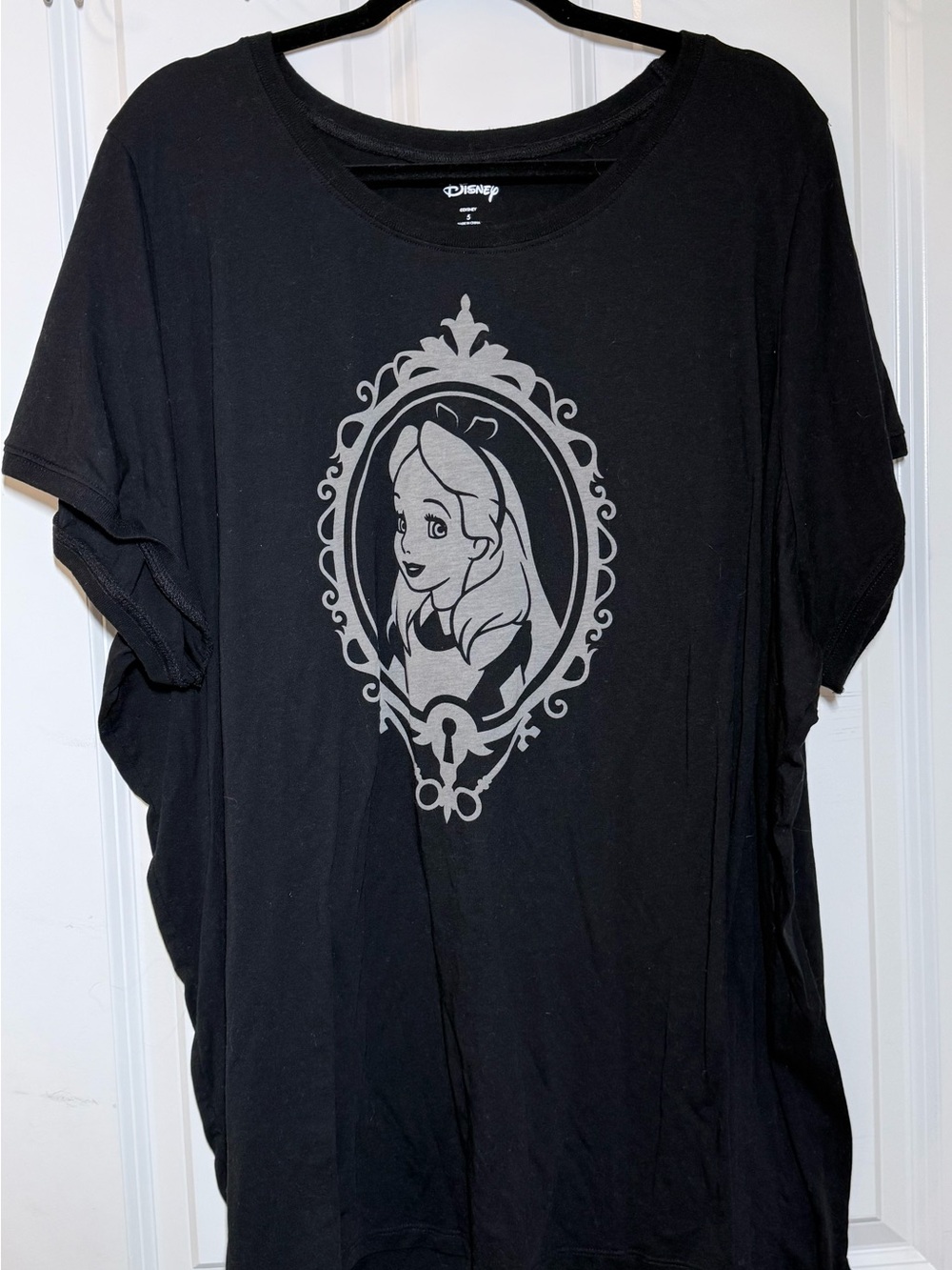 Disney by Torrid Black Tee with Silver Alice Portrait